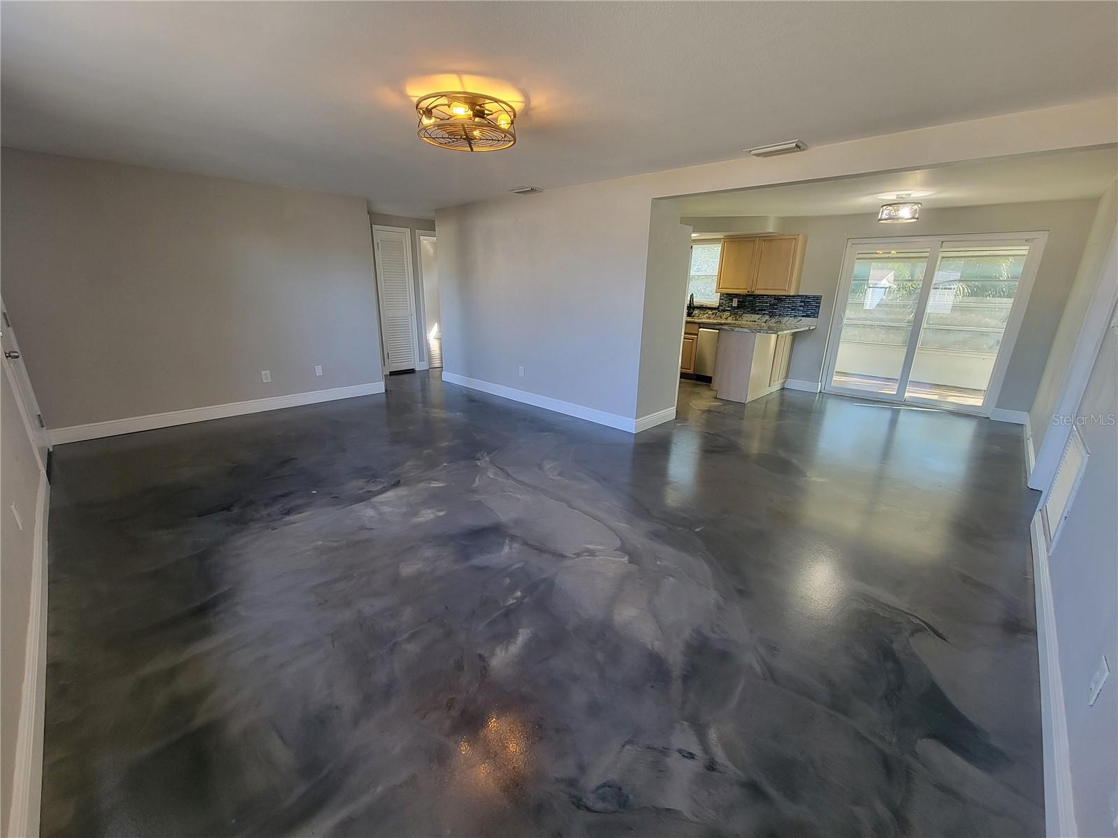 BEACON SQUARE - Residential