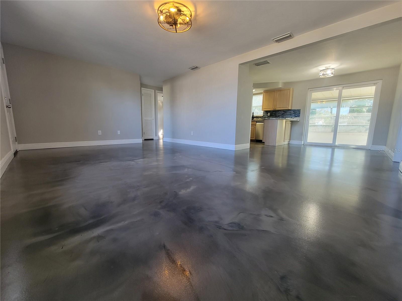 BEACON SQUARE - Residential