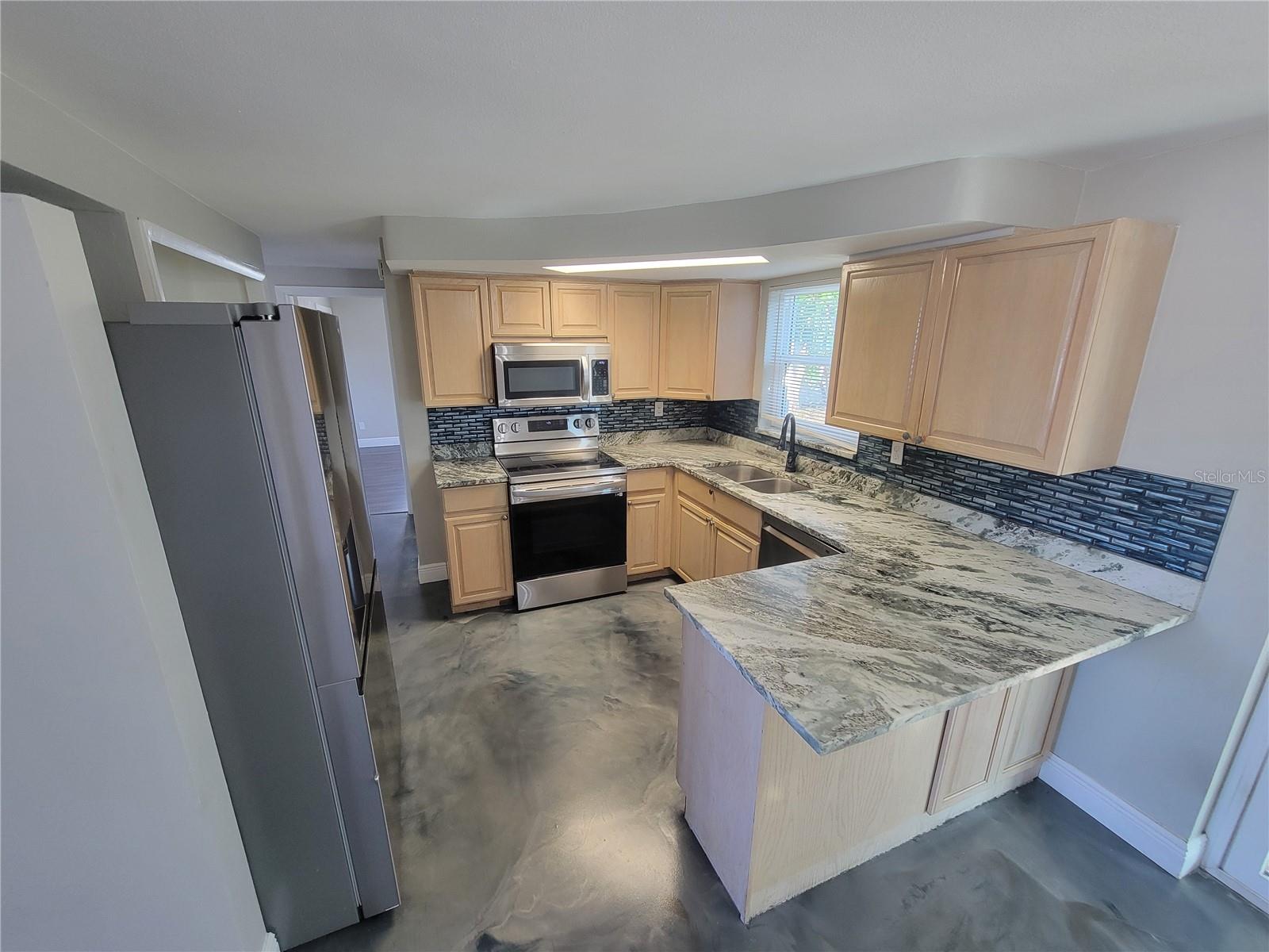 BEACON SQUARE - Residential