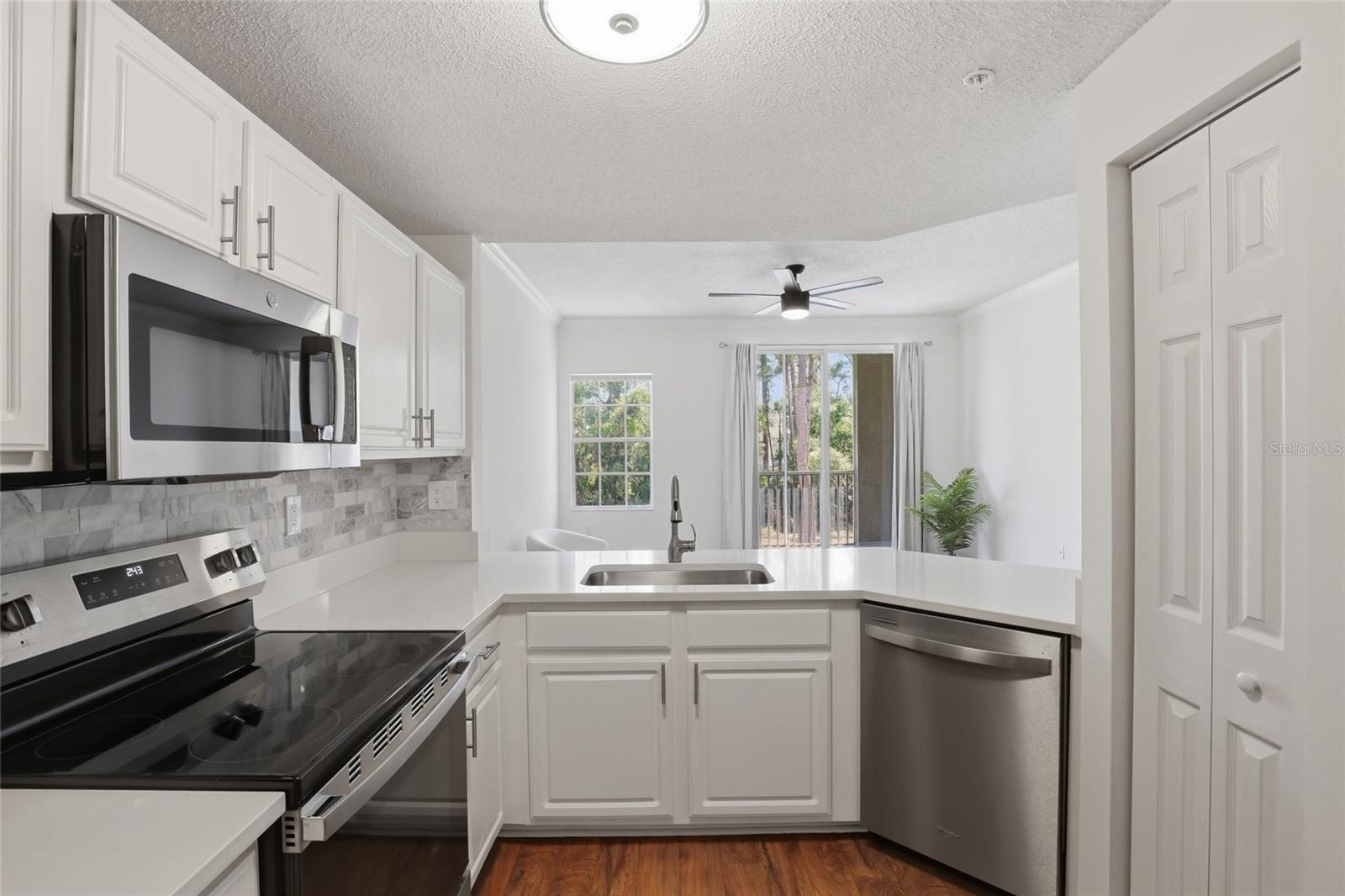 LAS PALMAS OF SARASOTA - Residential