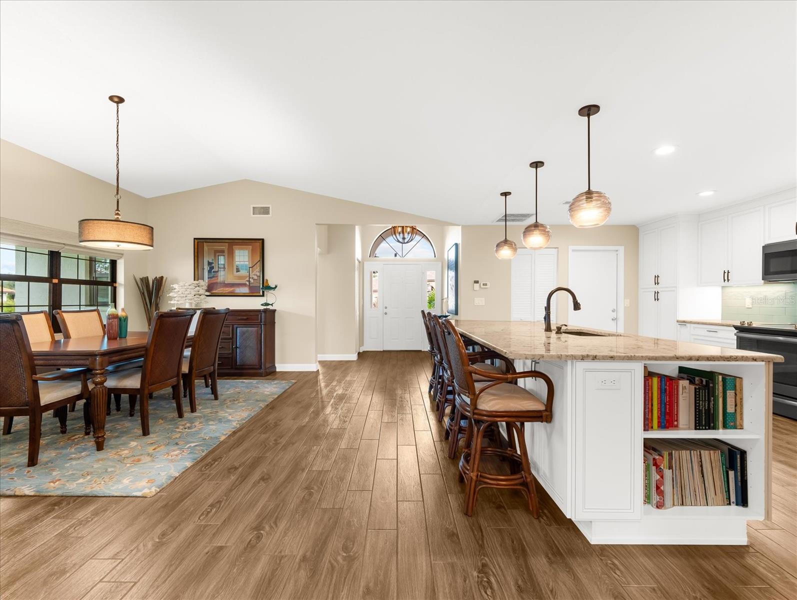COVE POINTE - Residential