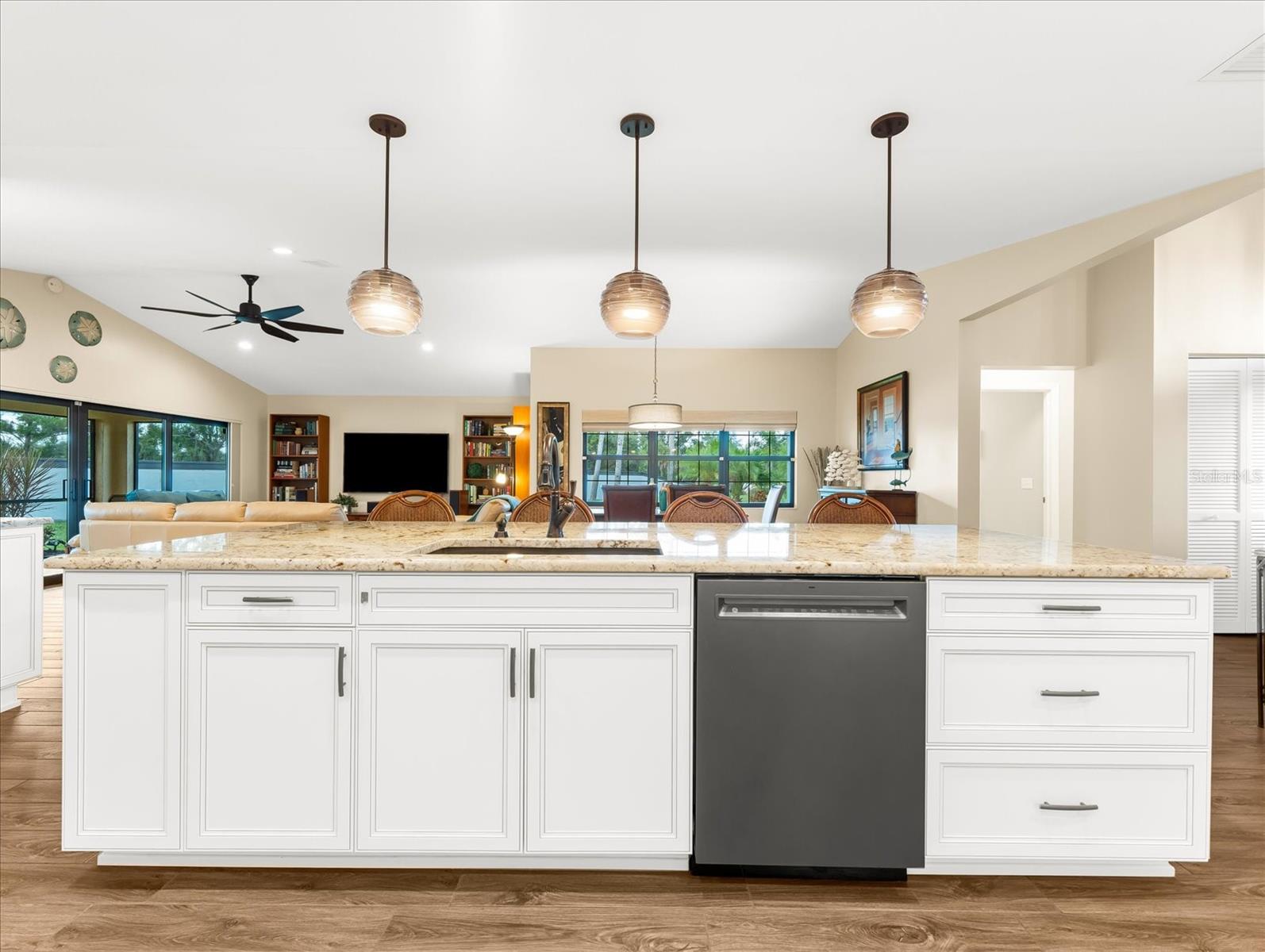 COVE POINTE - Residential