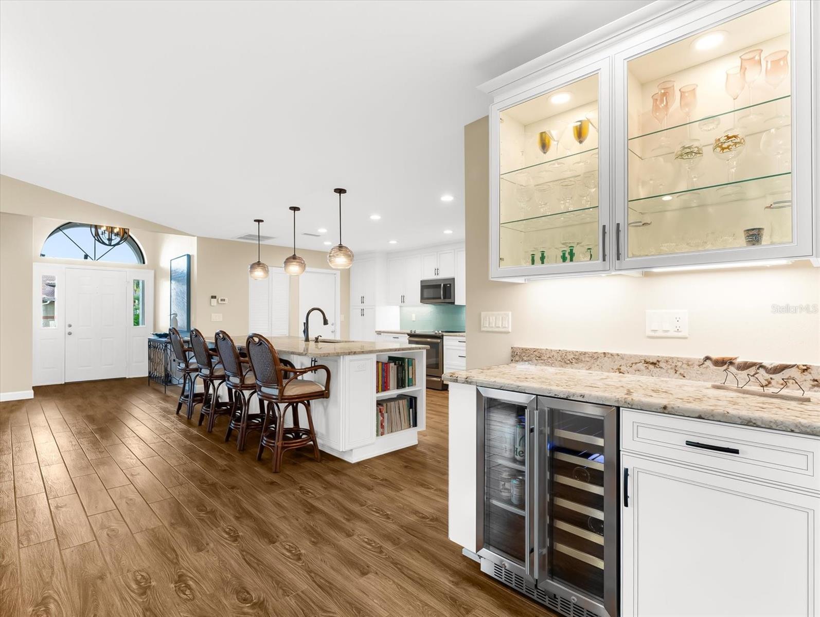 COVE POINTE - Residential