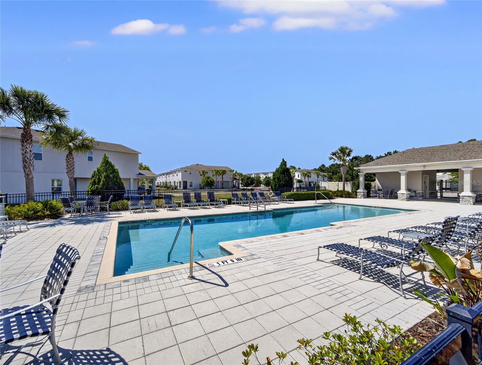 BELLA PARC TWNHMS - Residential