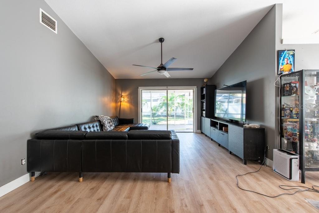 3039 SEAN WAY