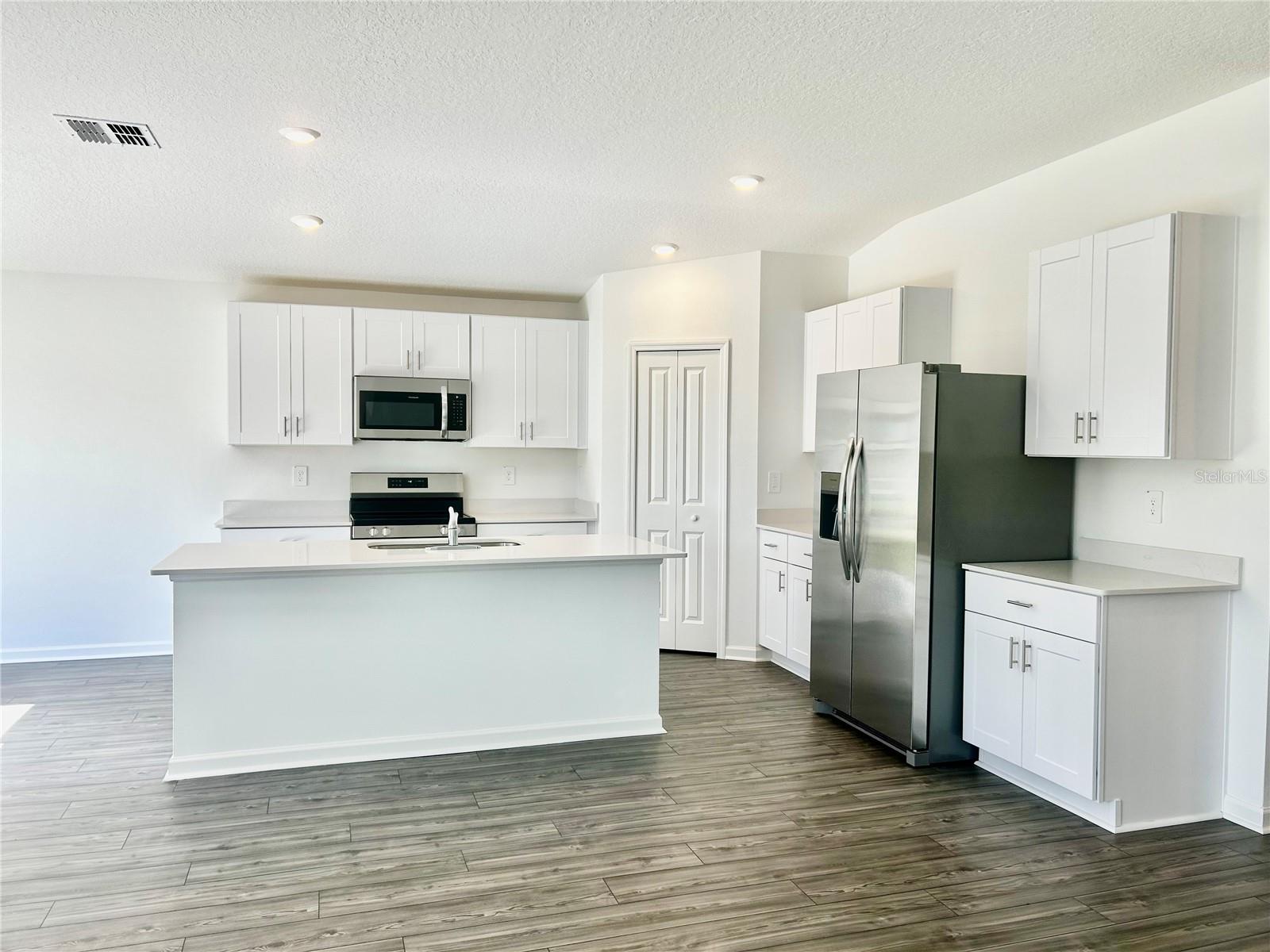 HEATH PRESERVE PH 1 & 2 - Residential Lease