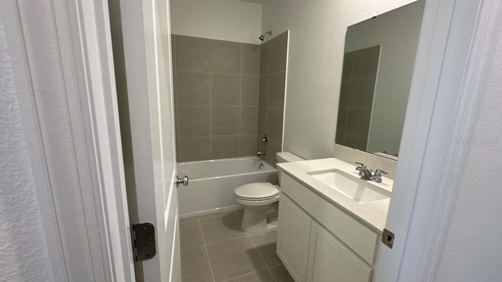 WELLNESS RDG PH 3 - Residential Lease