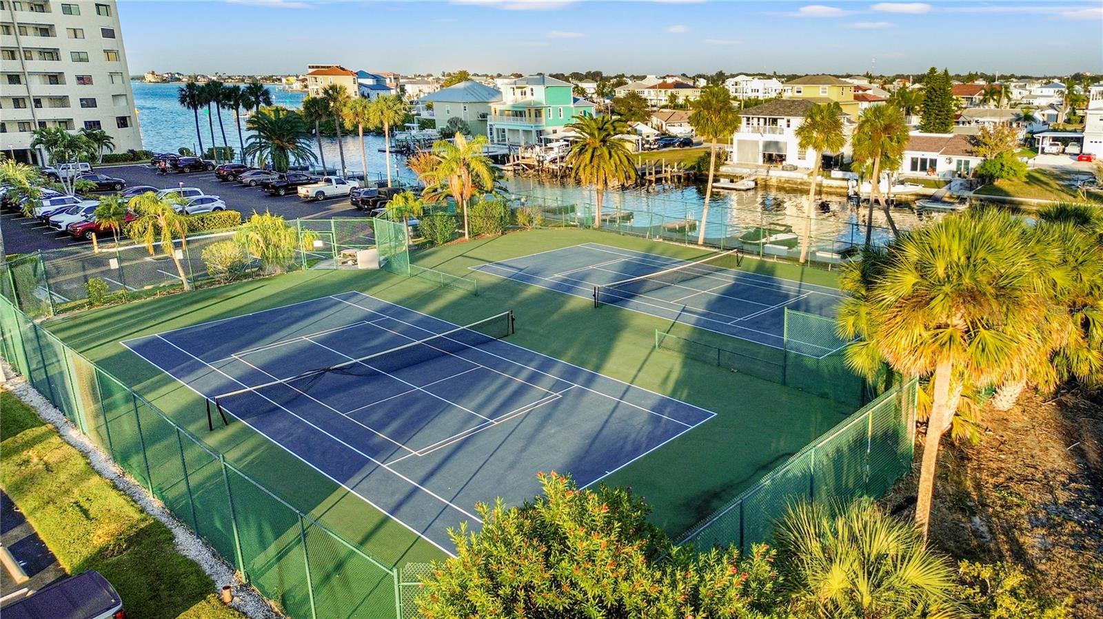 GULF ISLAND BEACH TENNIS - Residential