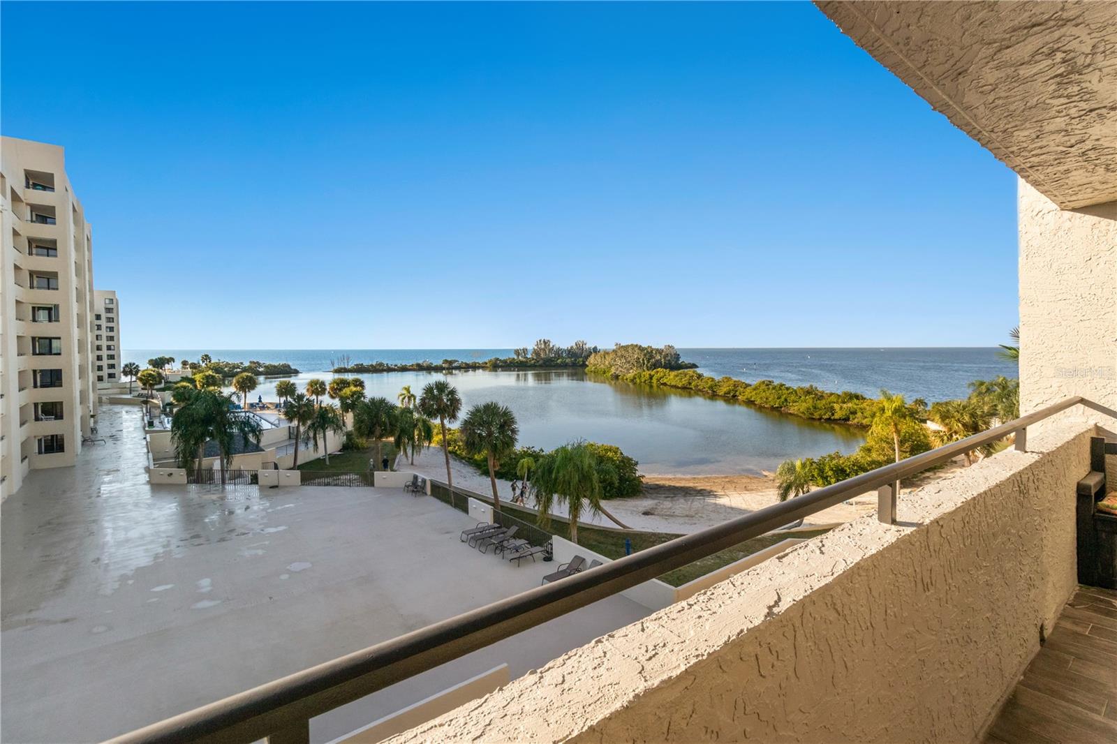 GULF ISLAND BEACH TENNIS - Residential