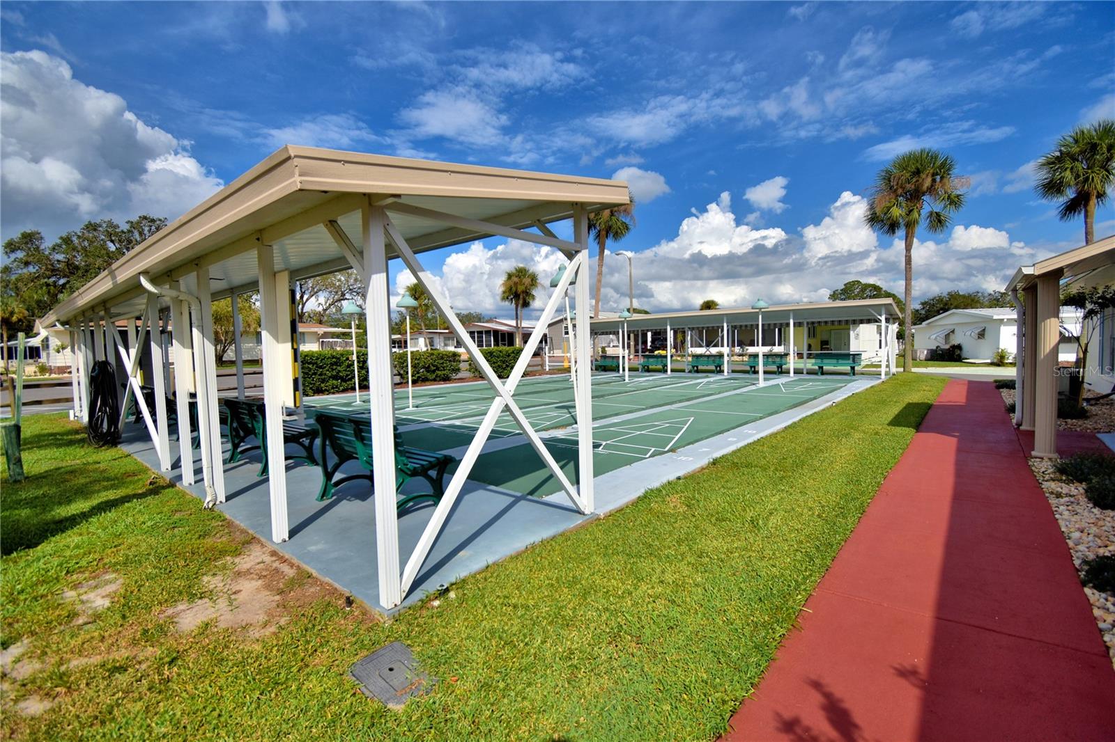 OAKWOOD ESTATES - Residential