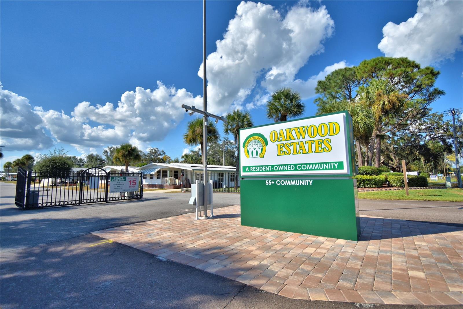 OAKWOOD ESTATES - Residential