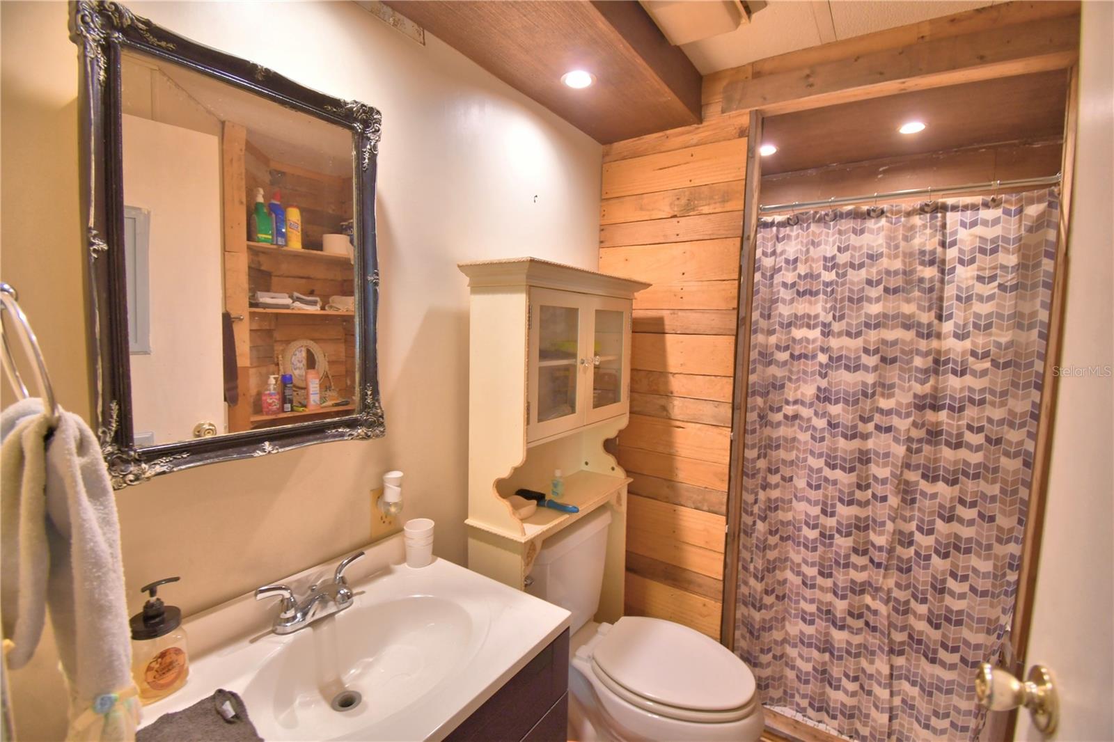 OAKWOOD ESTATES - Residential