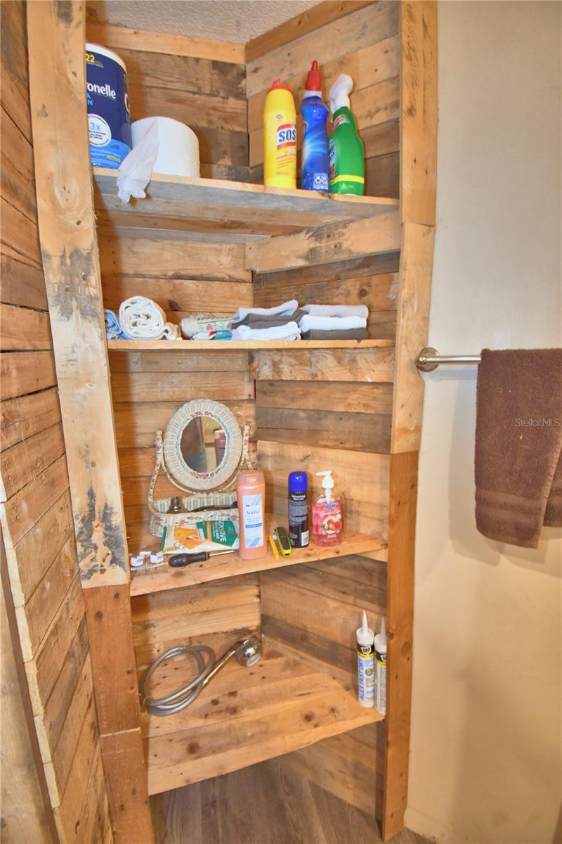 OAKWOOD ESTATES - Residential