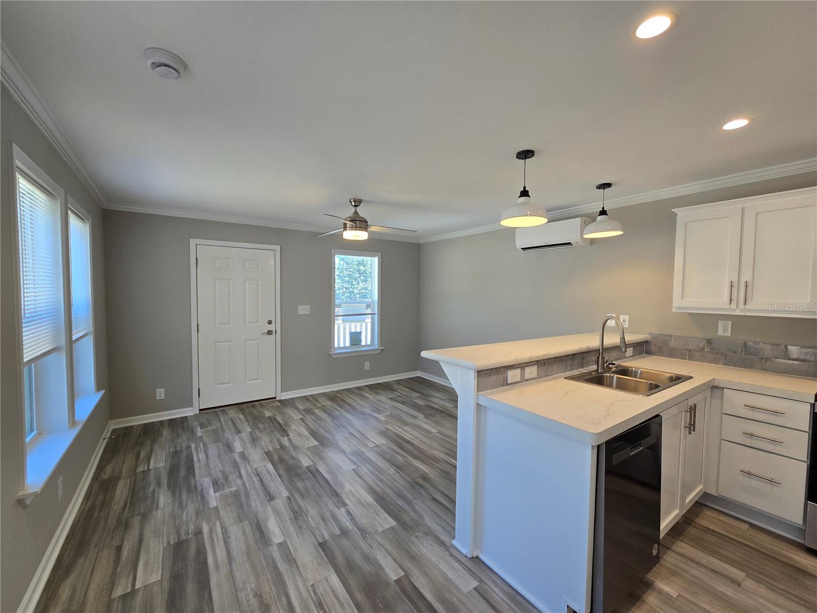 EAGLE NEST - Residential