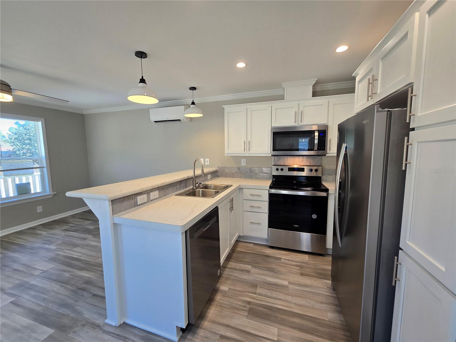 EAGLE NEST - Residential