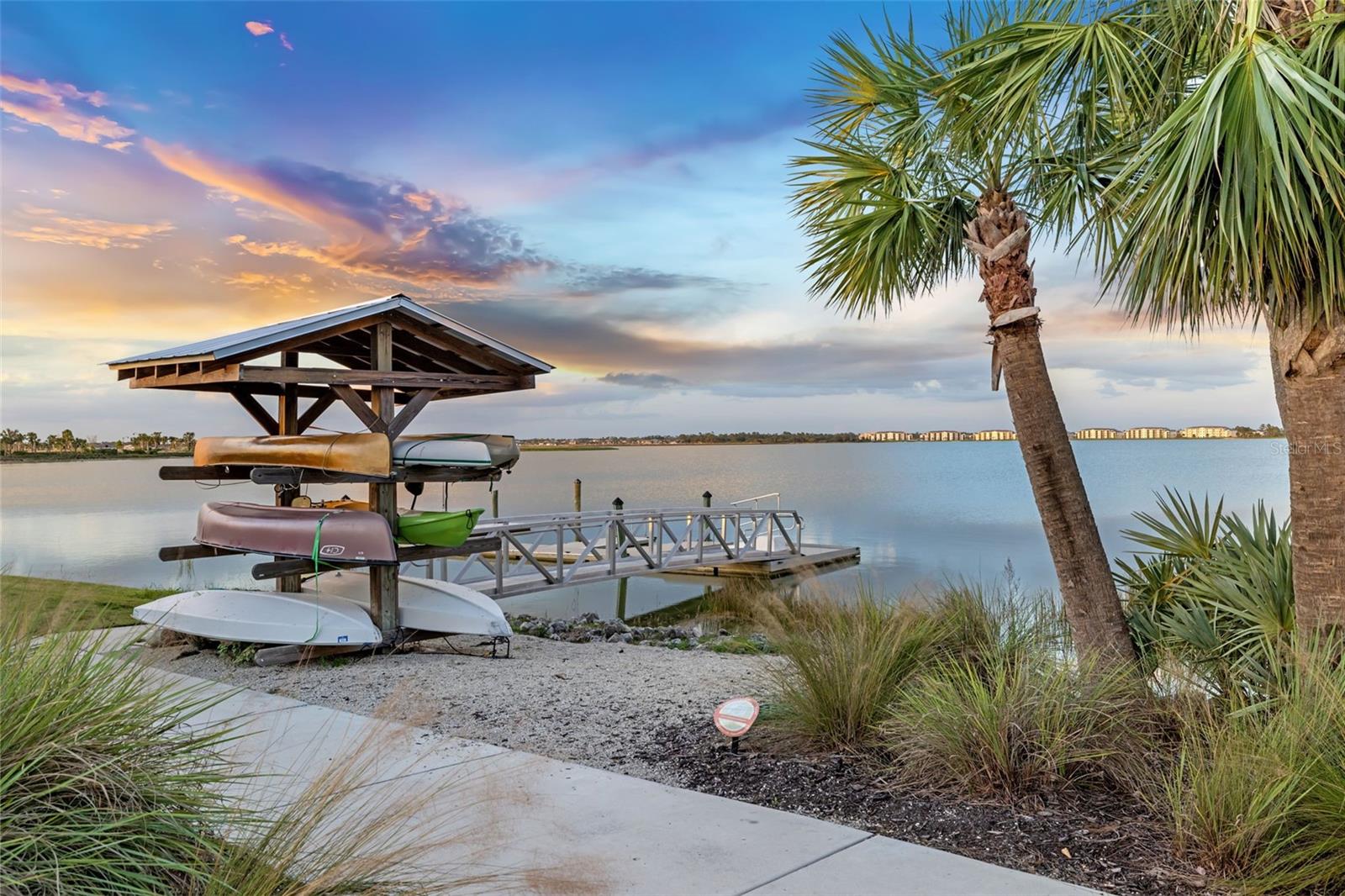 TUCKERS COVE - Residential