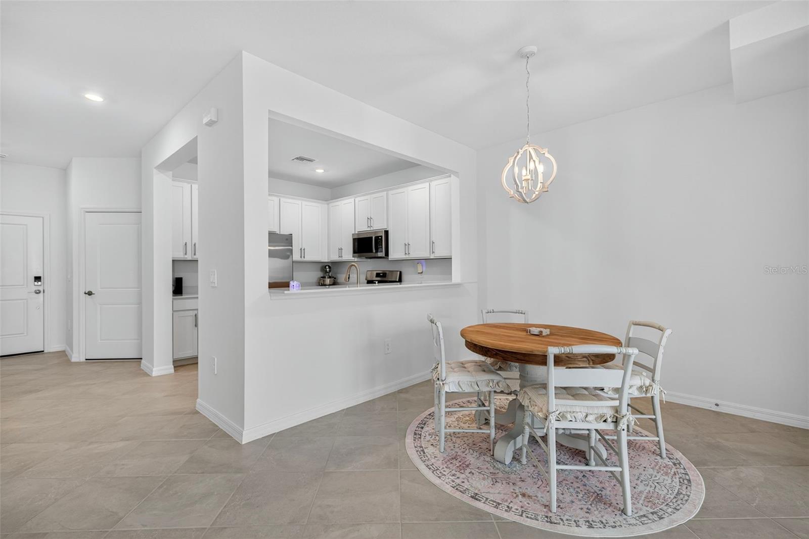 TUCKERS COVE - Residential