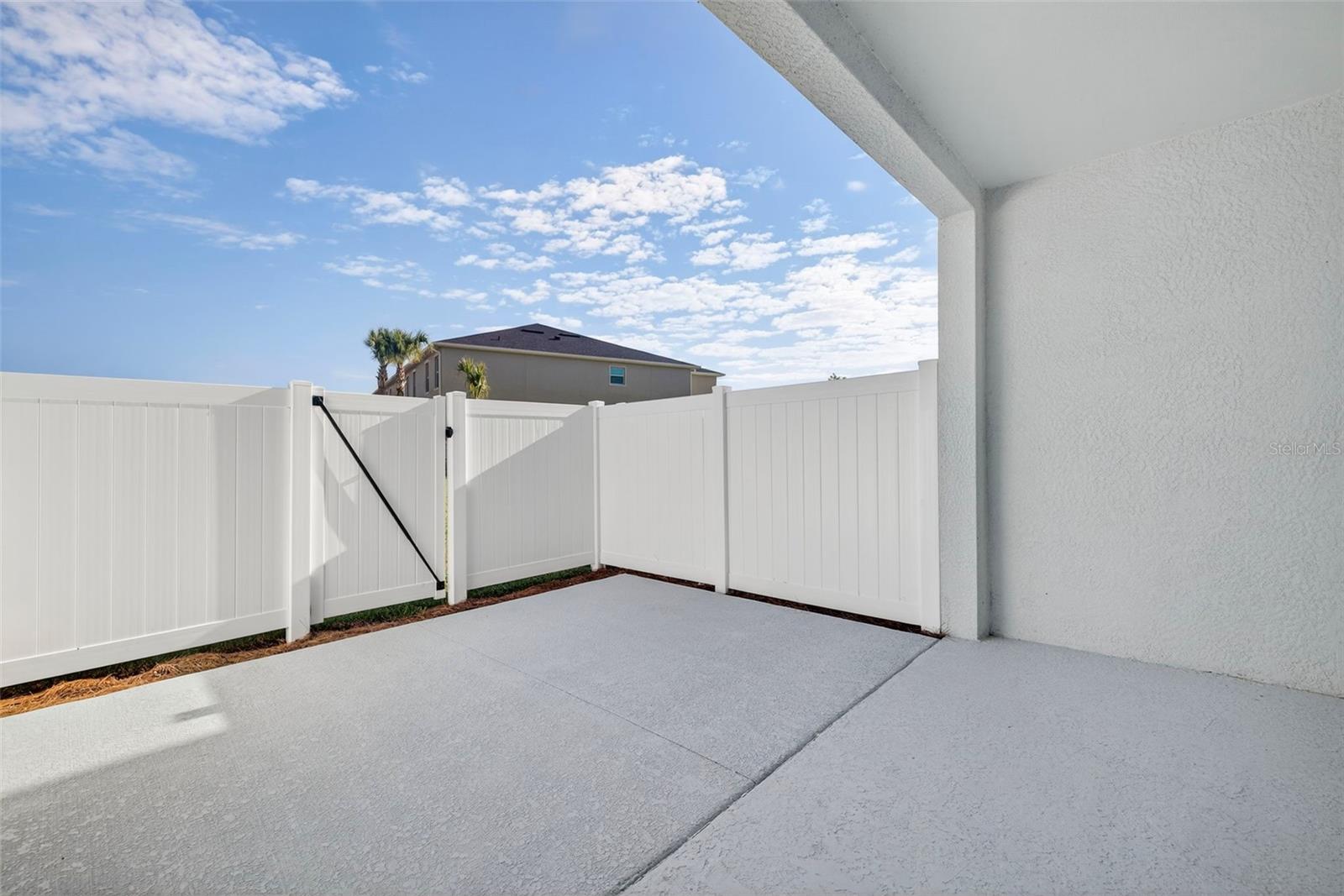 TUCKERS COVE - Residential