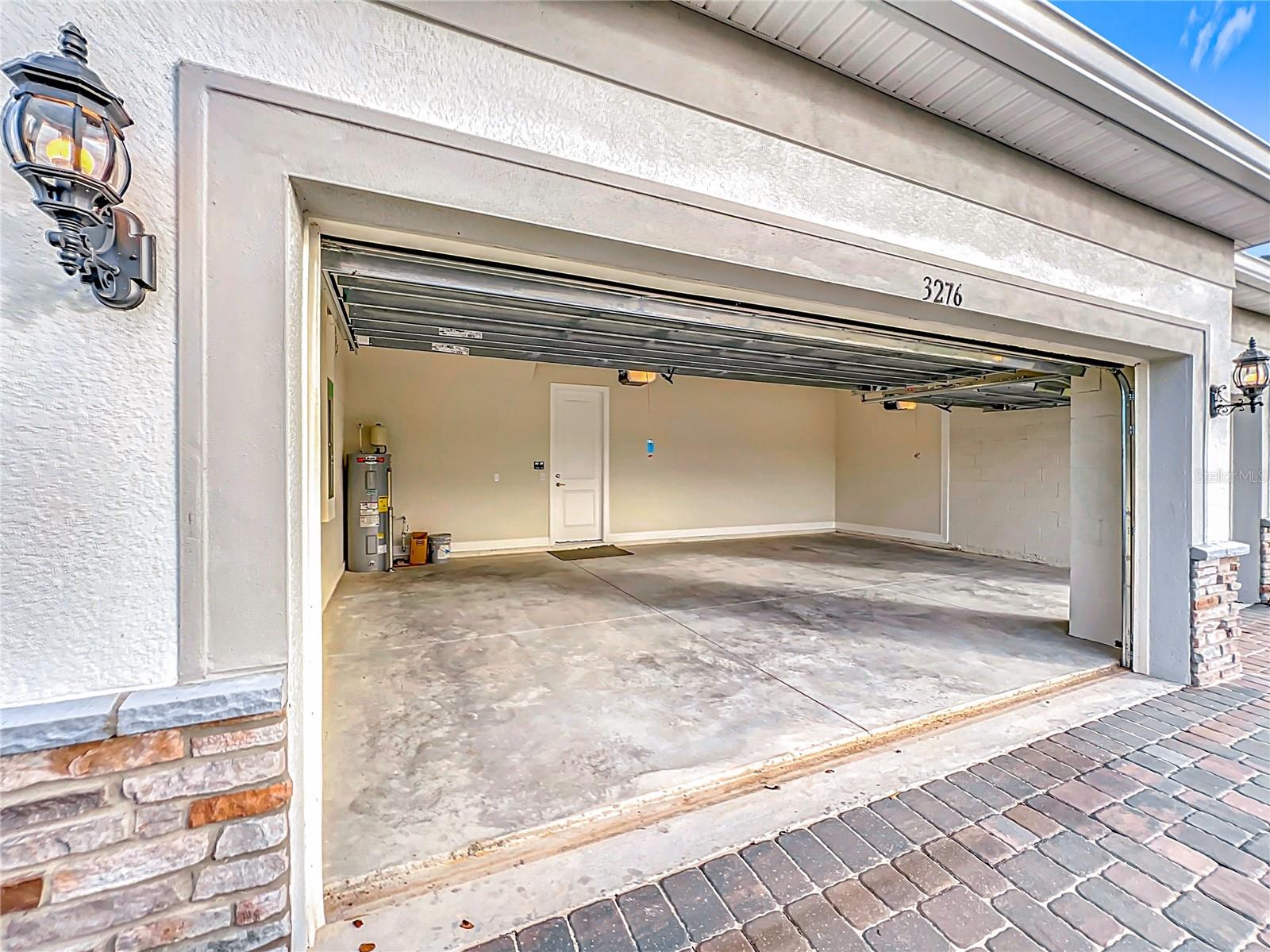 ESTS/LAKEVIEW PRESERVE - Residential Lease