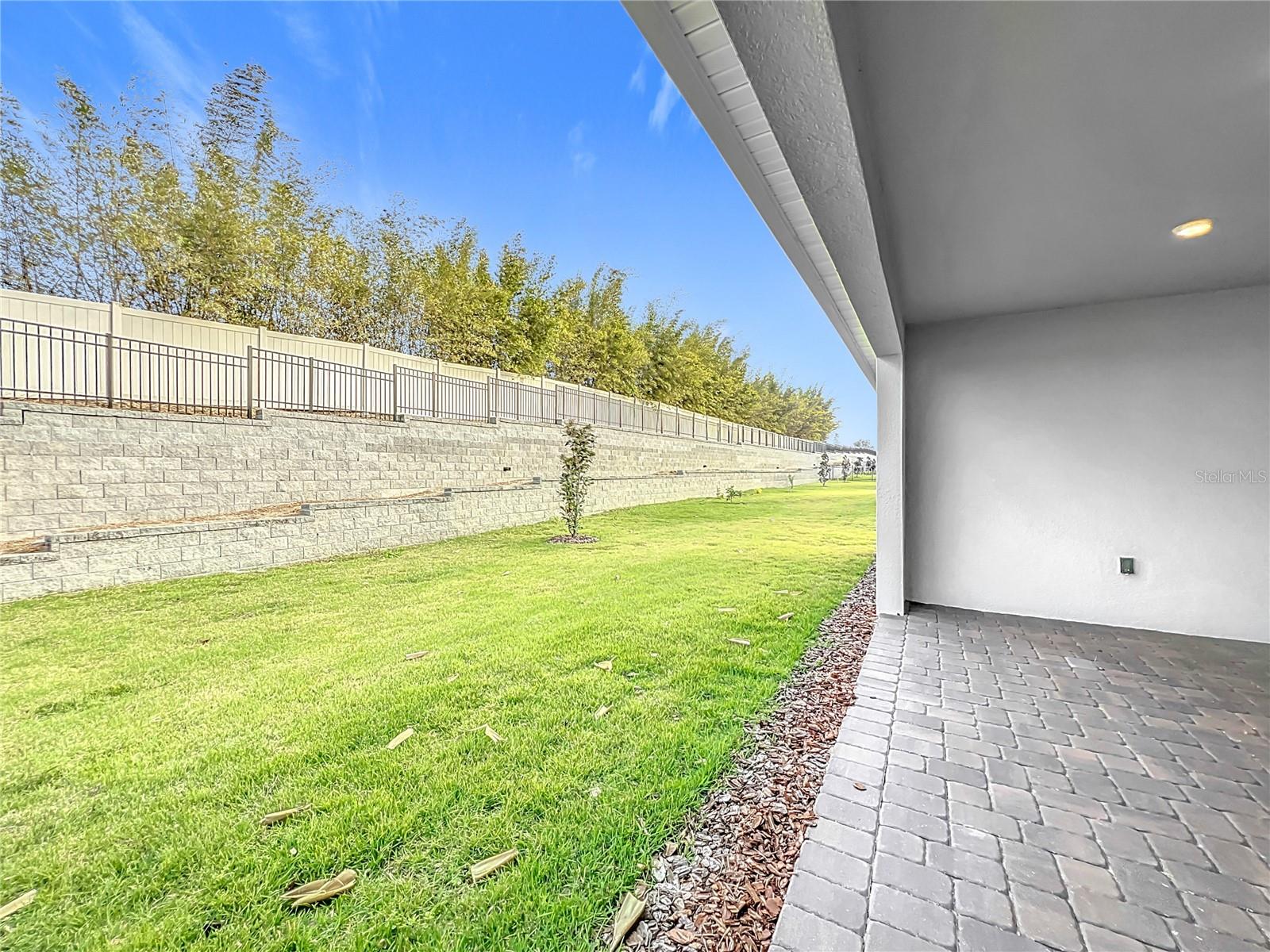 ESTS/LAKEVIEW PRESERVE - Residential Lease