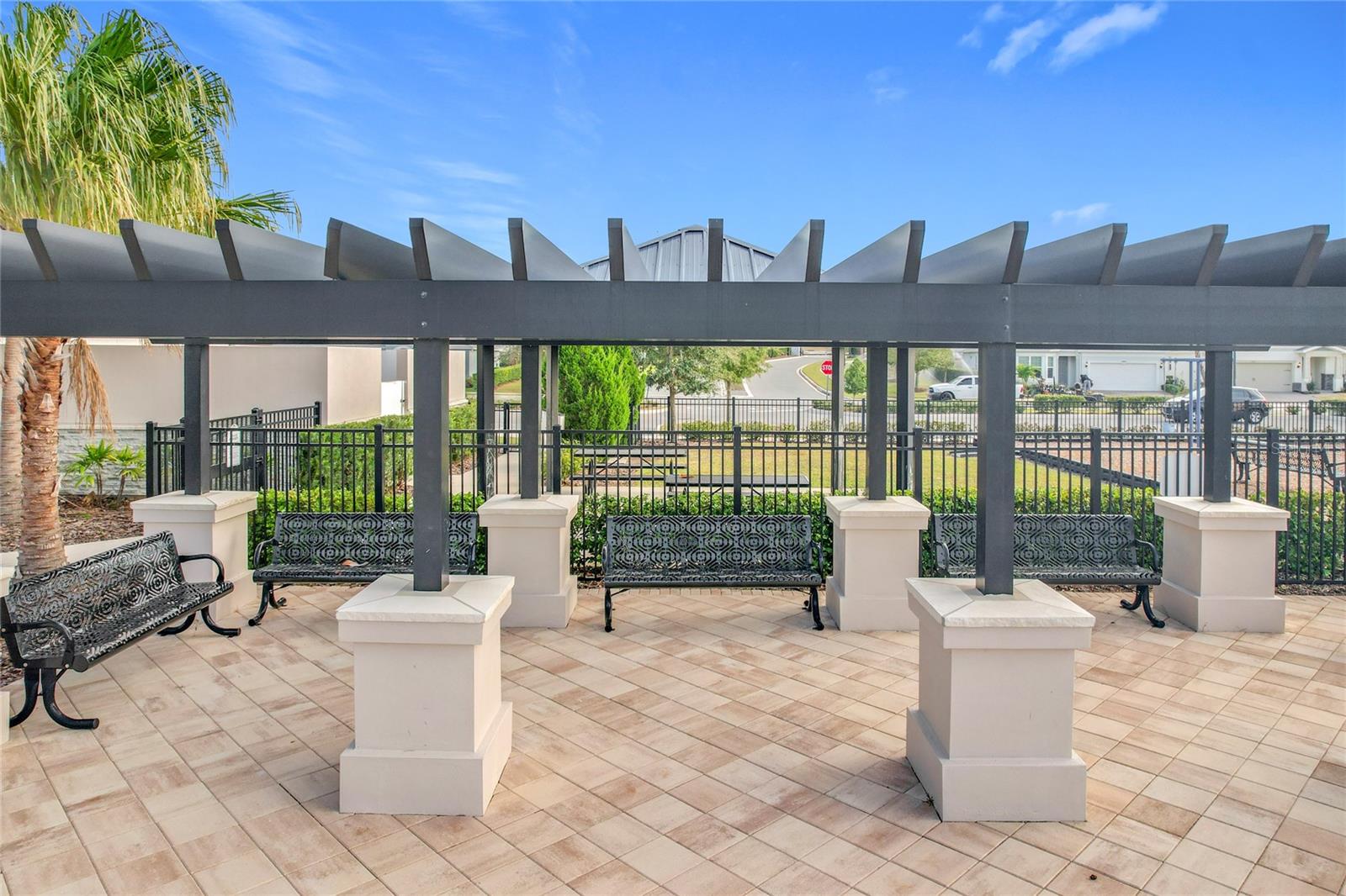 ESTS/LAKEVIEW PRESERVE - Residential Lease