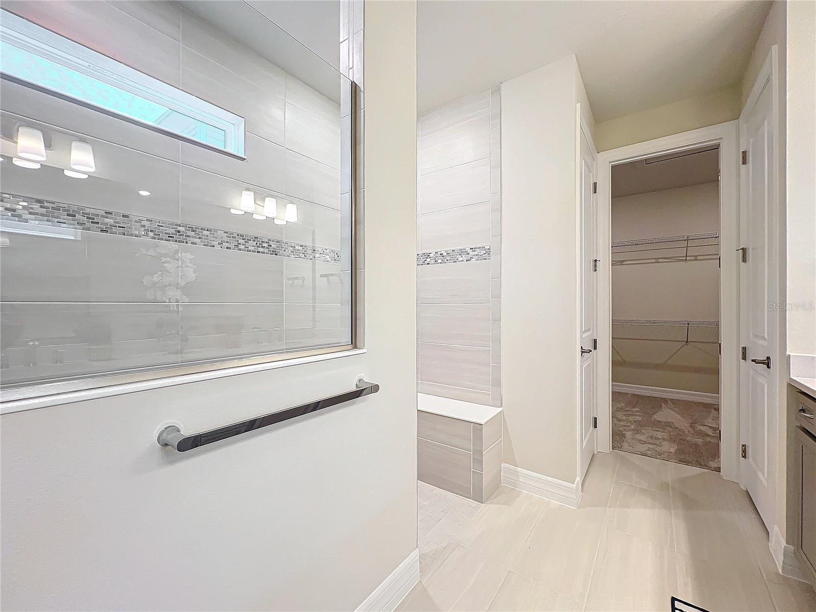 ESTS/LAKEVIEW PRESERVE - Residential Lease