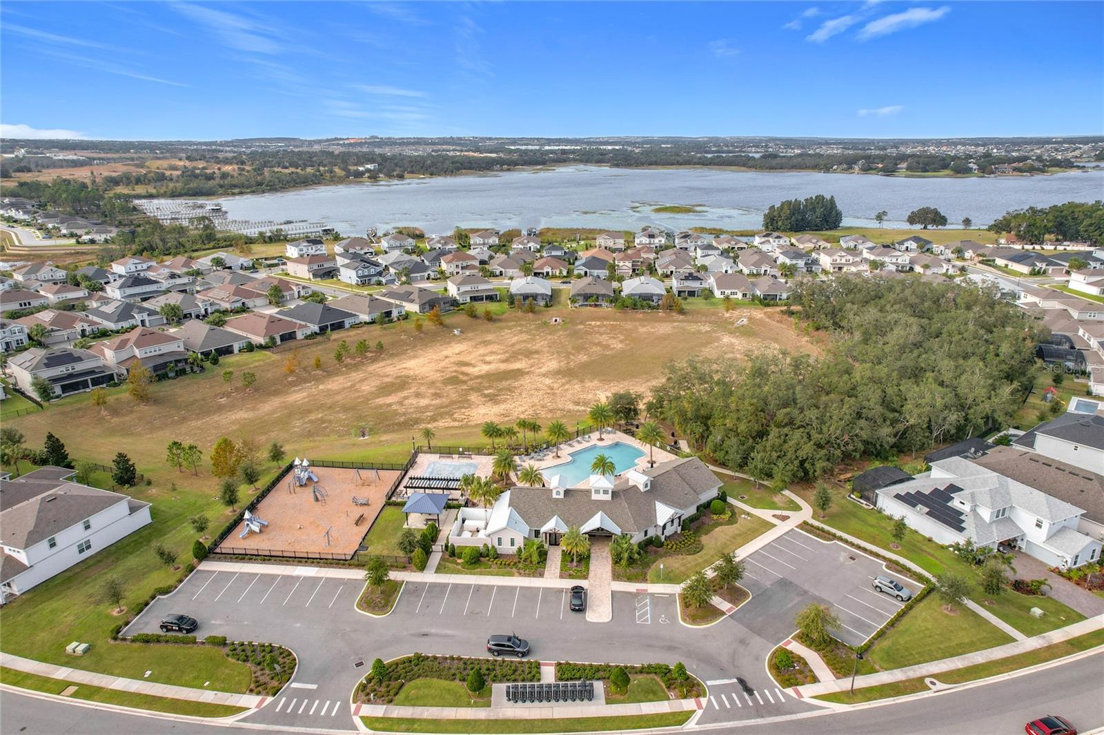 ESTS/LAKEVIEW PRESERVE - Residential Lease