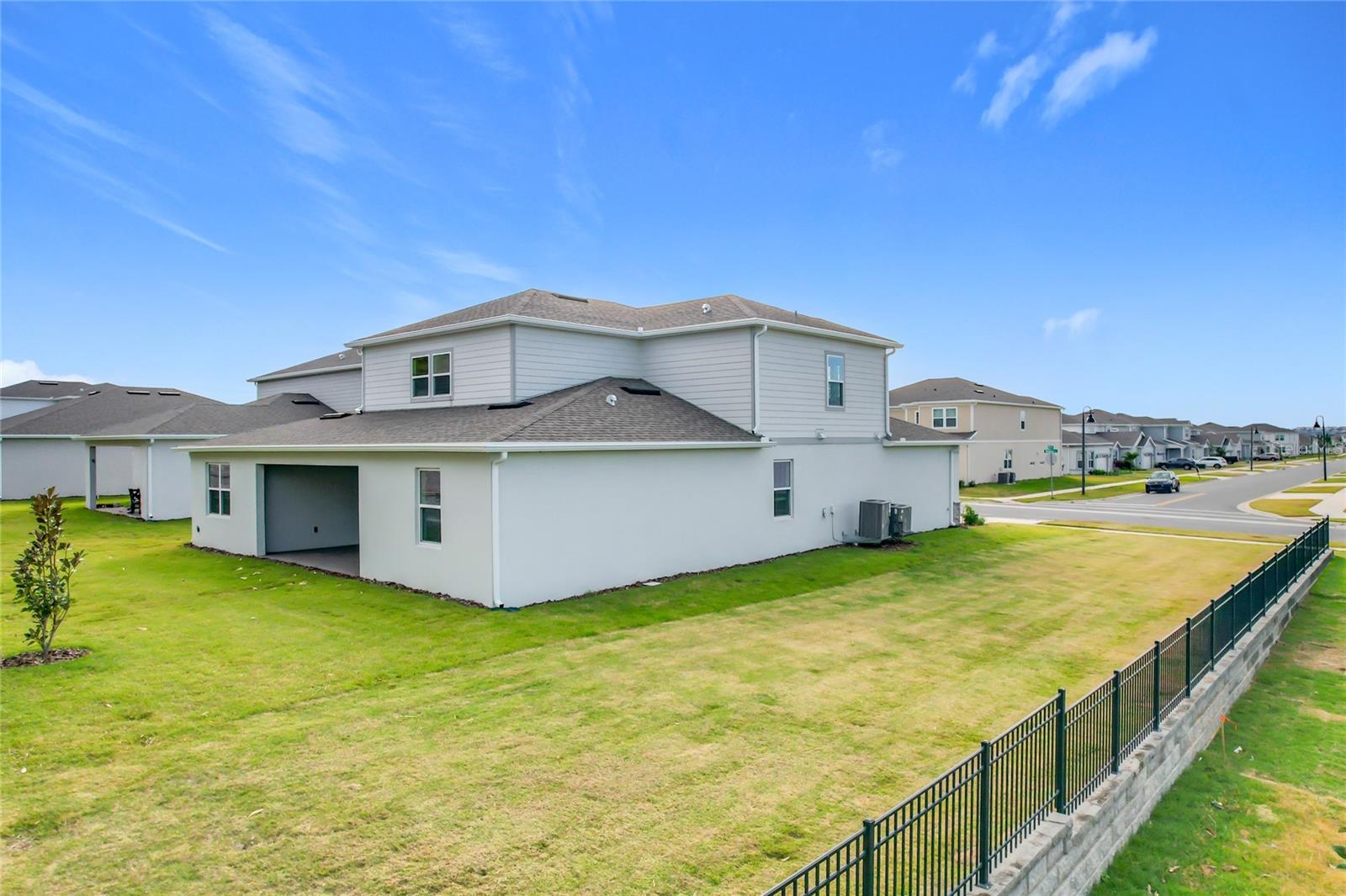 ESTS/LAKEVIEW PRESERVE - Residential Lease