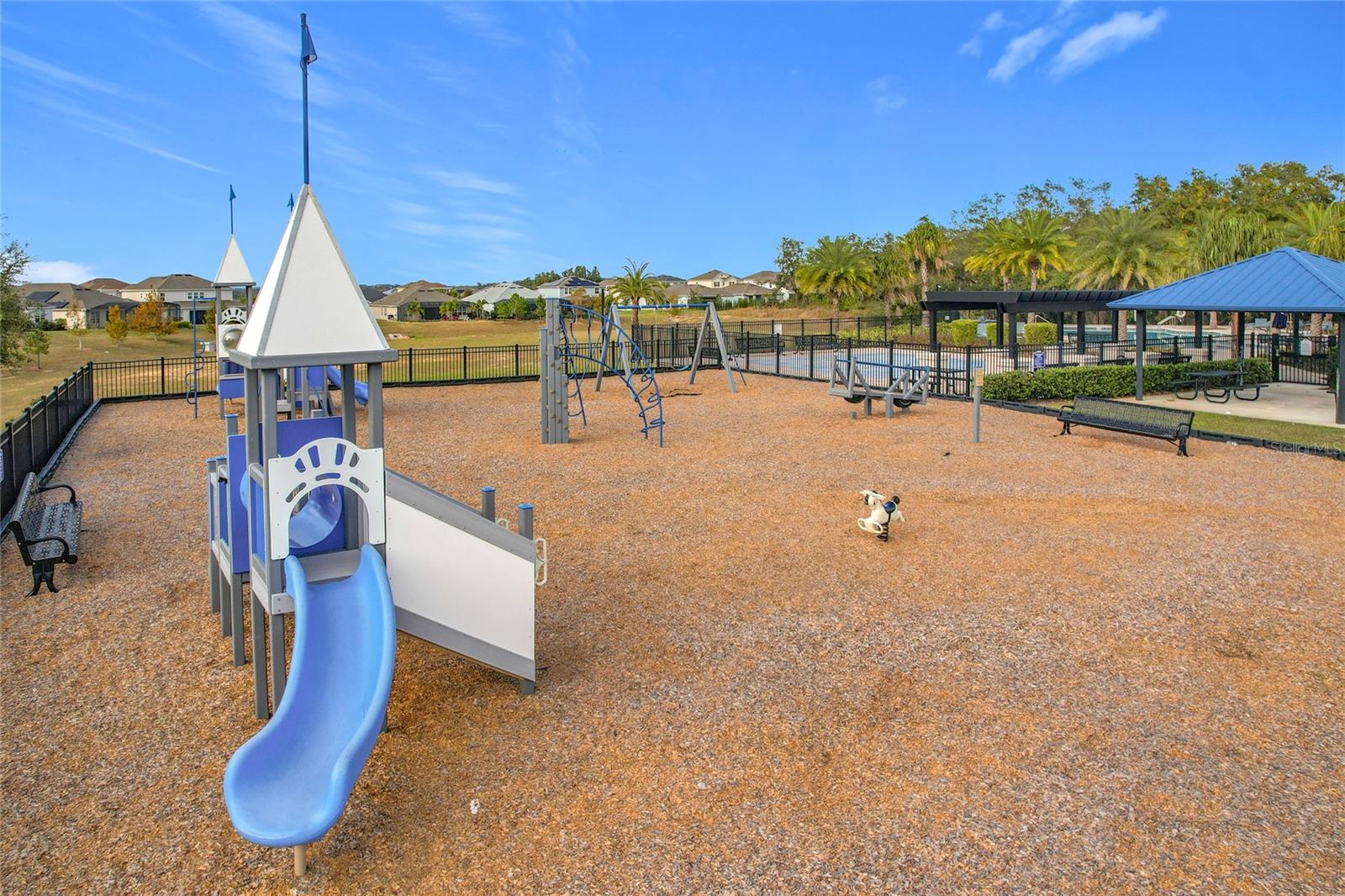 ESTS/LAKEVIEW PRESERVE - Residential Lease