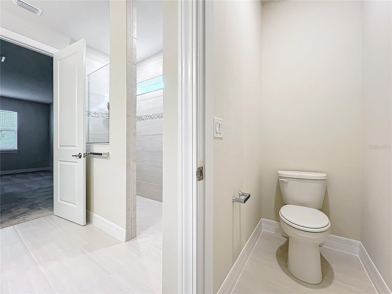 ESTS/LAKEVIEW PRESERVE - Residential Lease