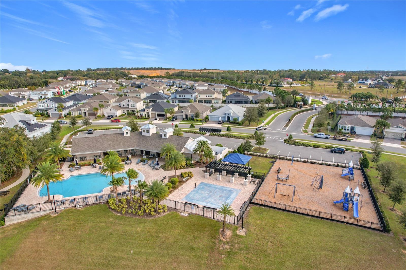 ESTS/LAKEVIEW PRESERVE - Residential Lease