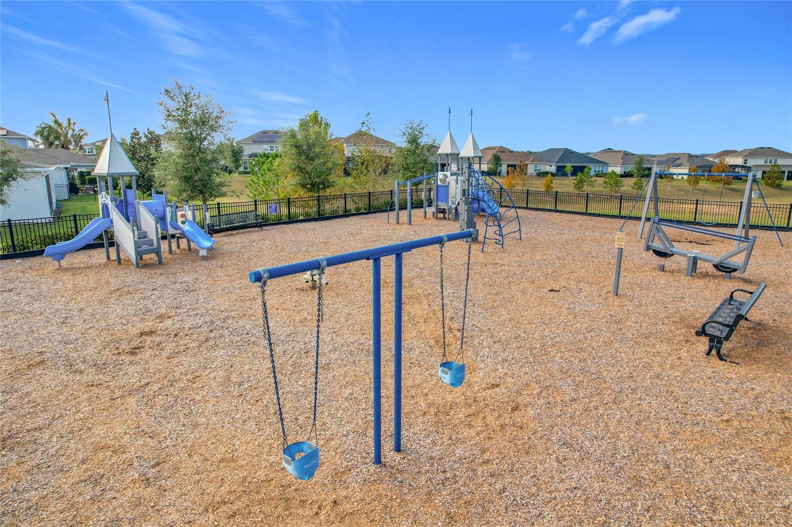 ESTS/LAKEVIEW PRESERVE - Residential Lease