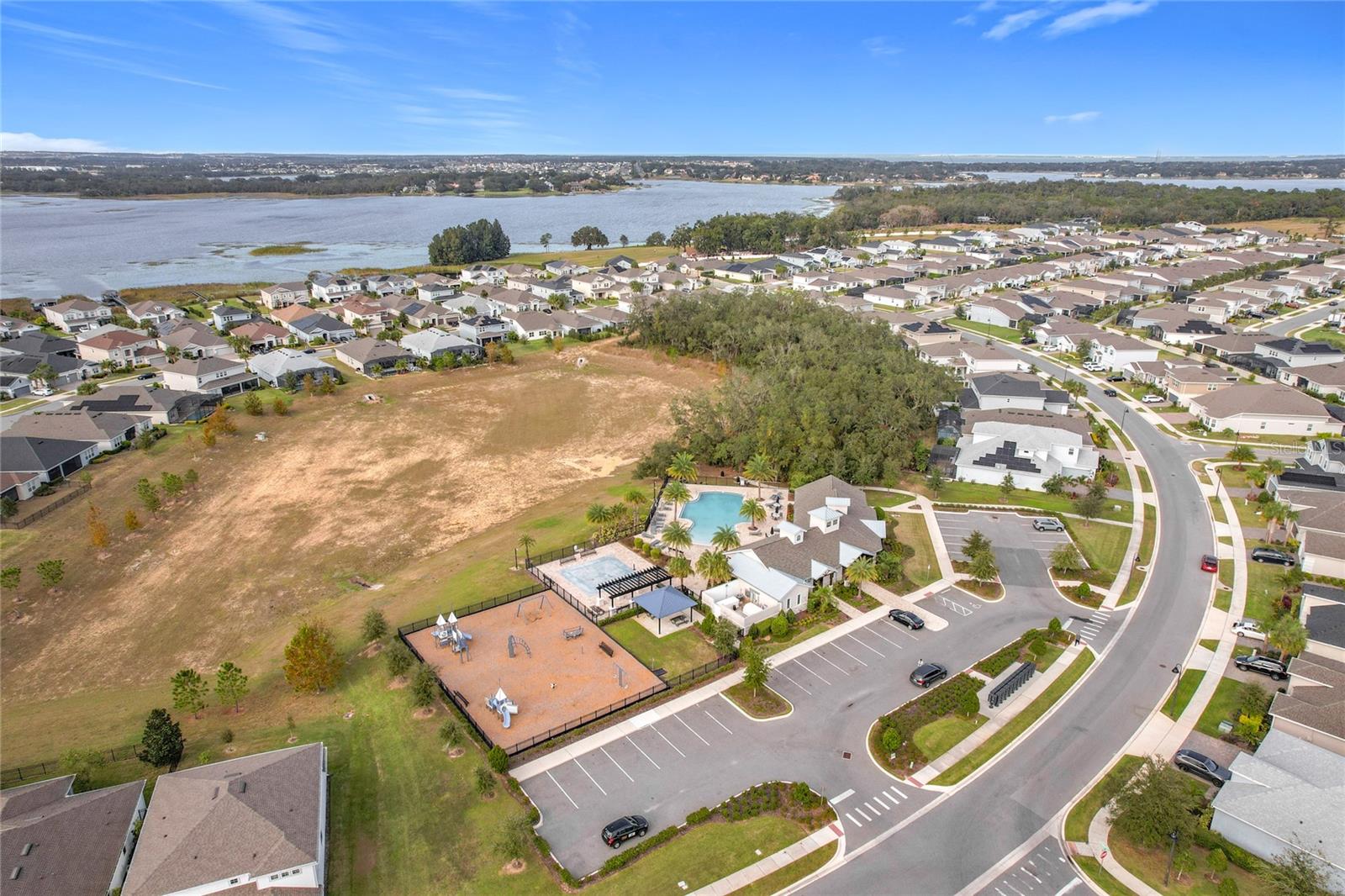 ESTS/LAKEVIEW PRESERVE - Residential Lease