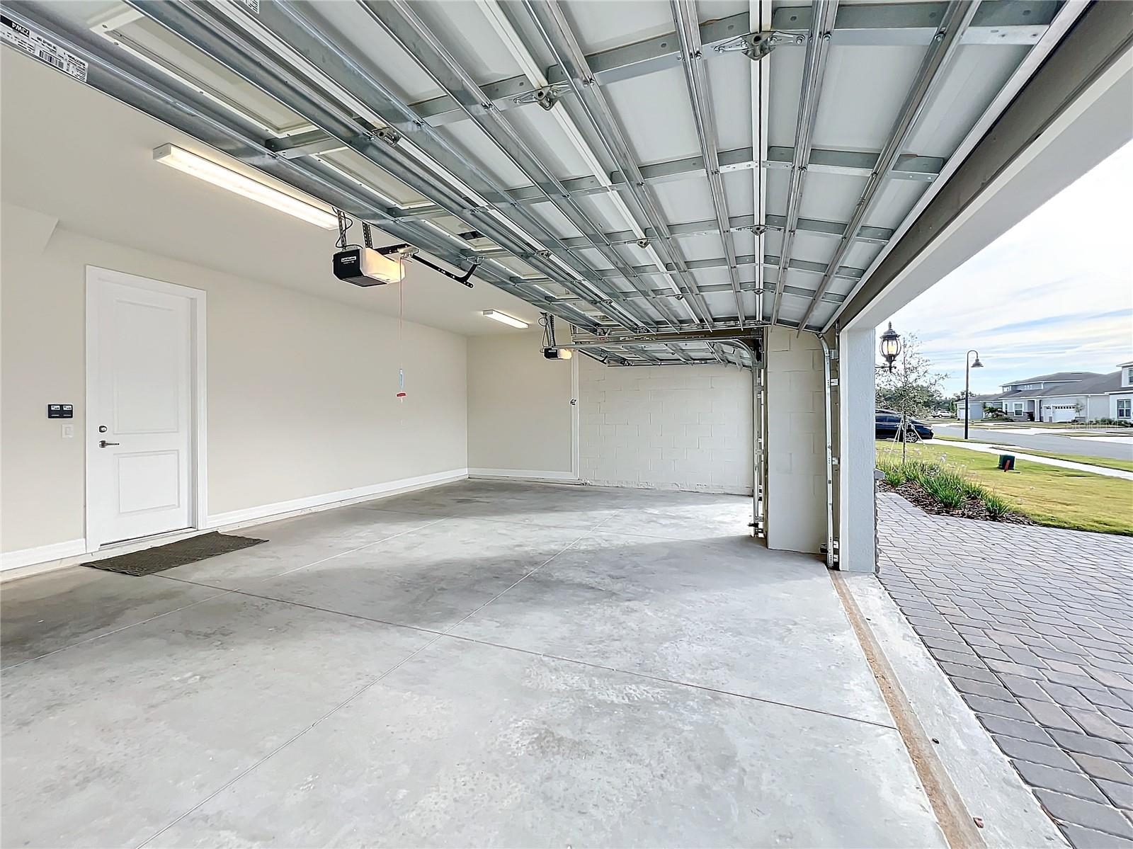 ESTS/LAKEVIEW PRESERVE - Residential Lease