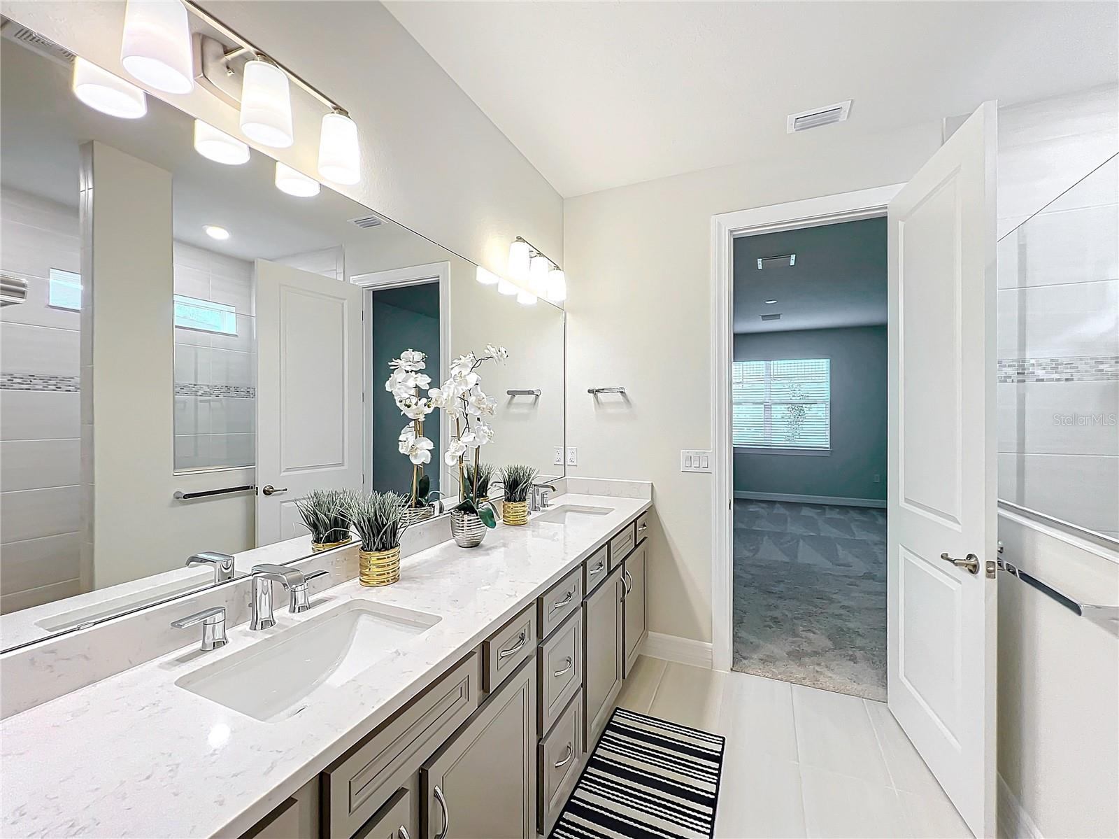 ESTS/LAKEVIEW PRESERVE - Residential Lease