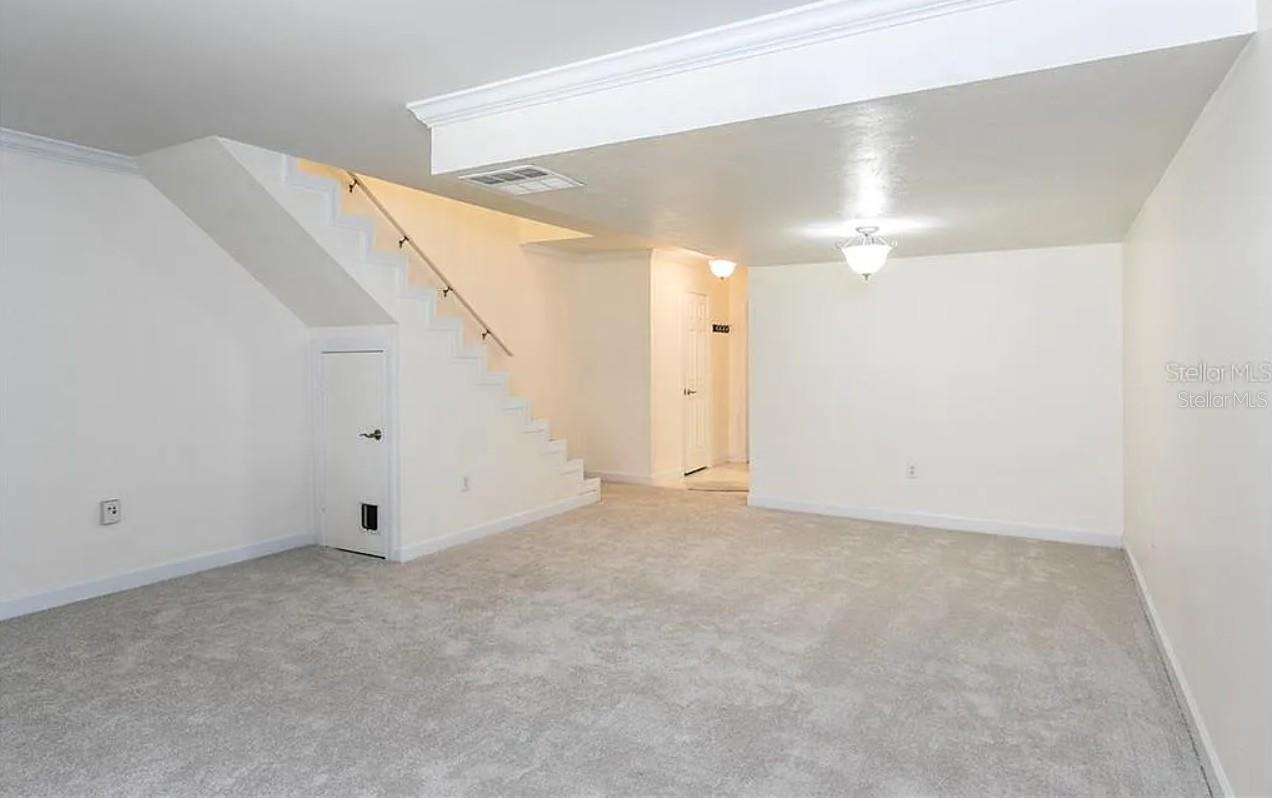 RAMBLEWOOD ACRES - Residential Lease