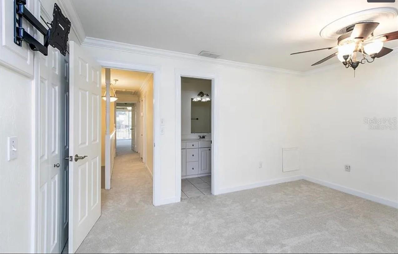 RAMBLEWOOD ACRES - Residential Lease