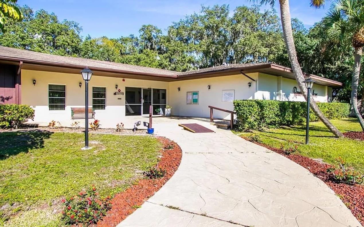 RAMBLEWOOD ACRES - Residential Lease