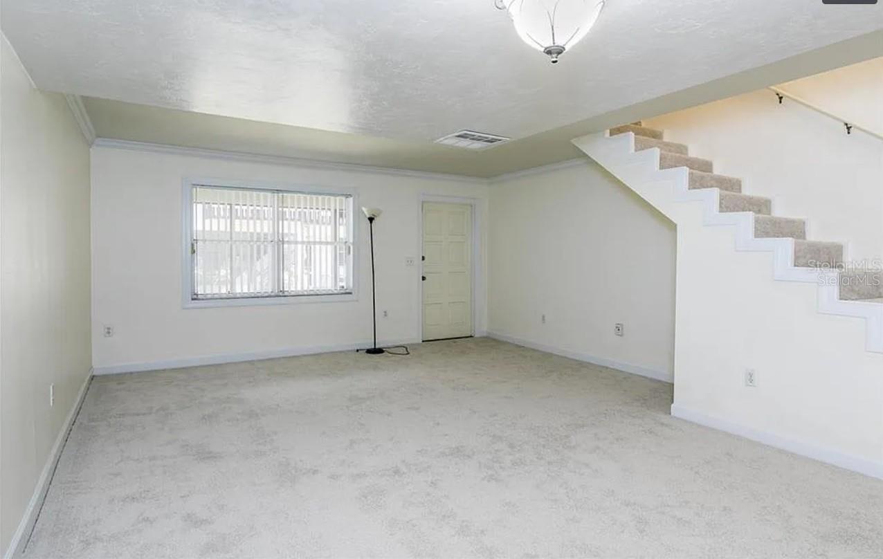 RAMBLEWOOD ACRES - Residential Lease