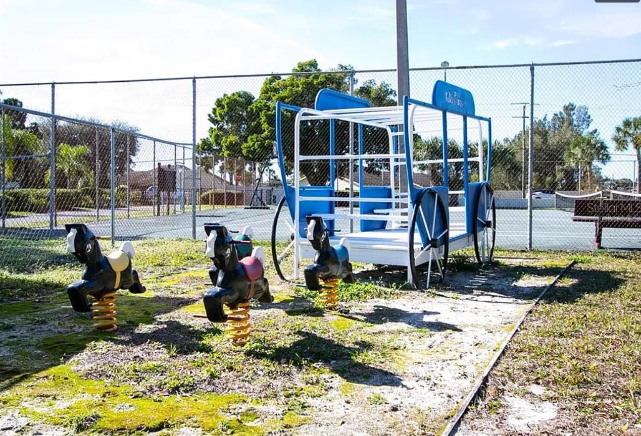 RAMBLEWOOD ACRES - Residential Lease