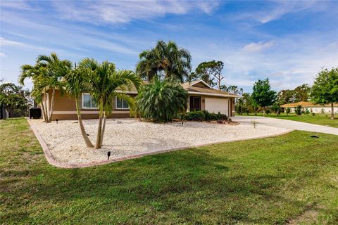 A home in PORT CHARLOTTE