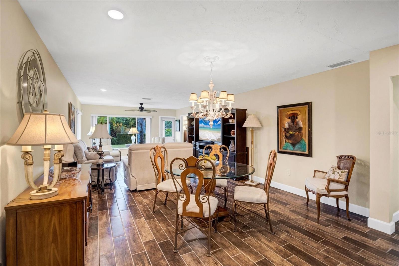 CAMBRIDGE VILLAGE - Residential