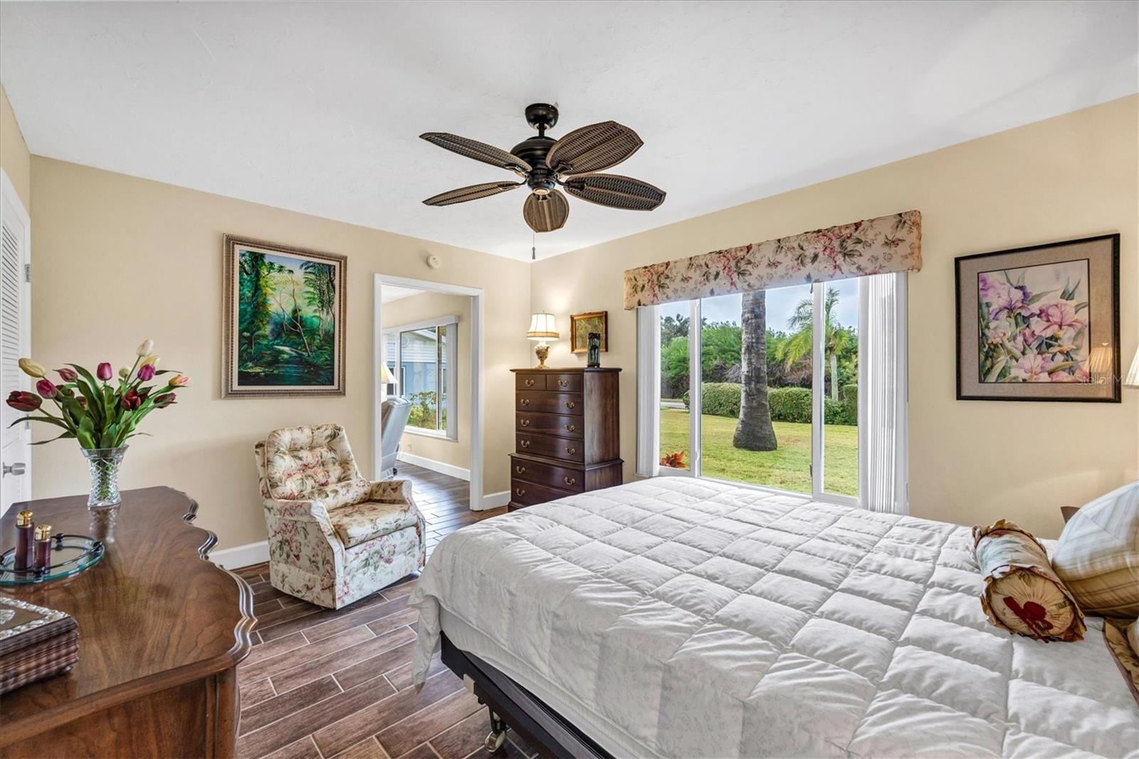 CAMBRIDGE VILLAGE - Residential