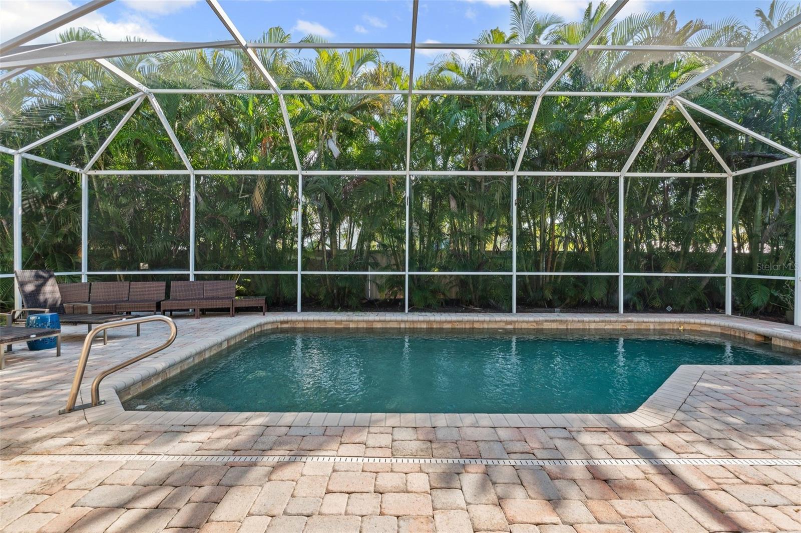 PINE MEADOW PH III - Residential Lease