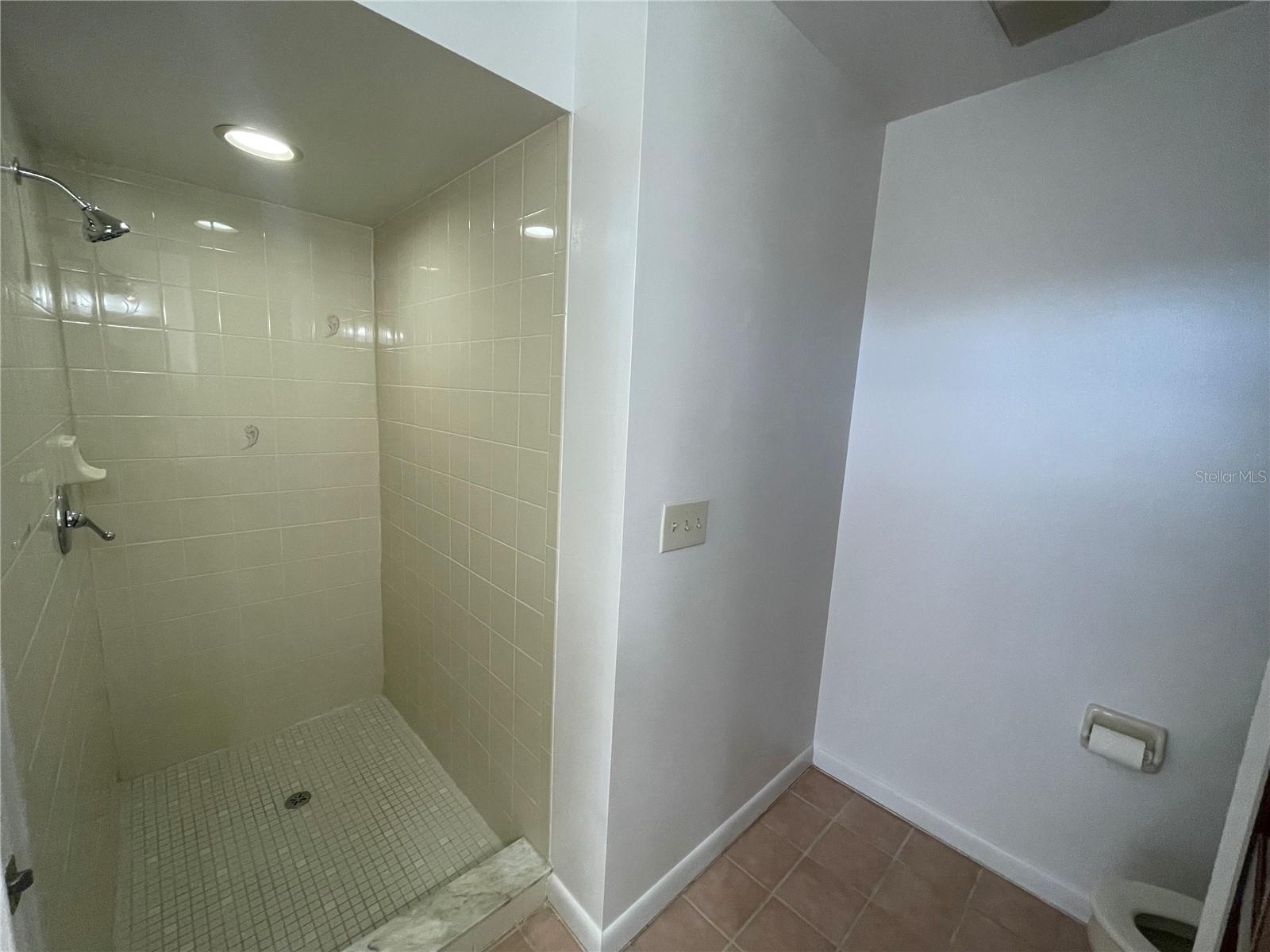 PLANTATION ESTATES UNIT 8 - Residential