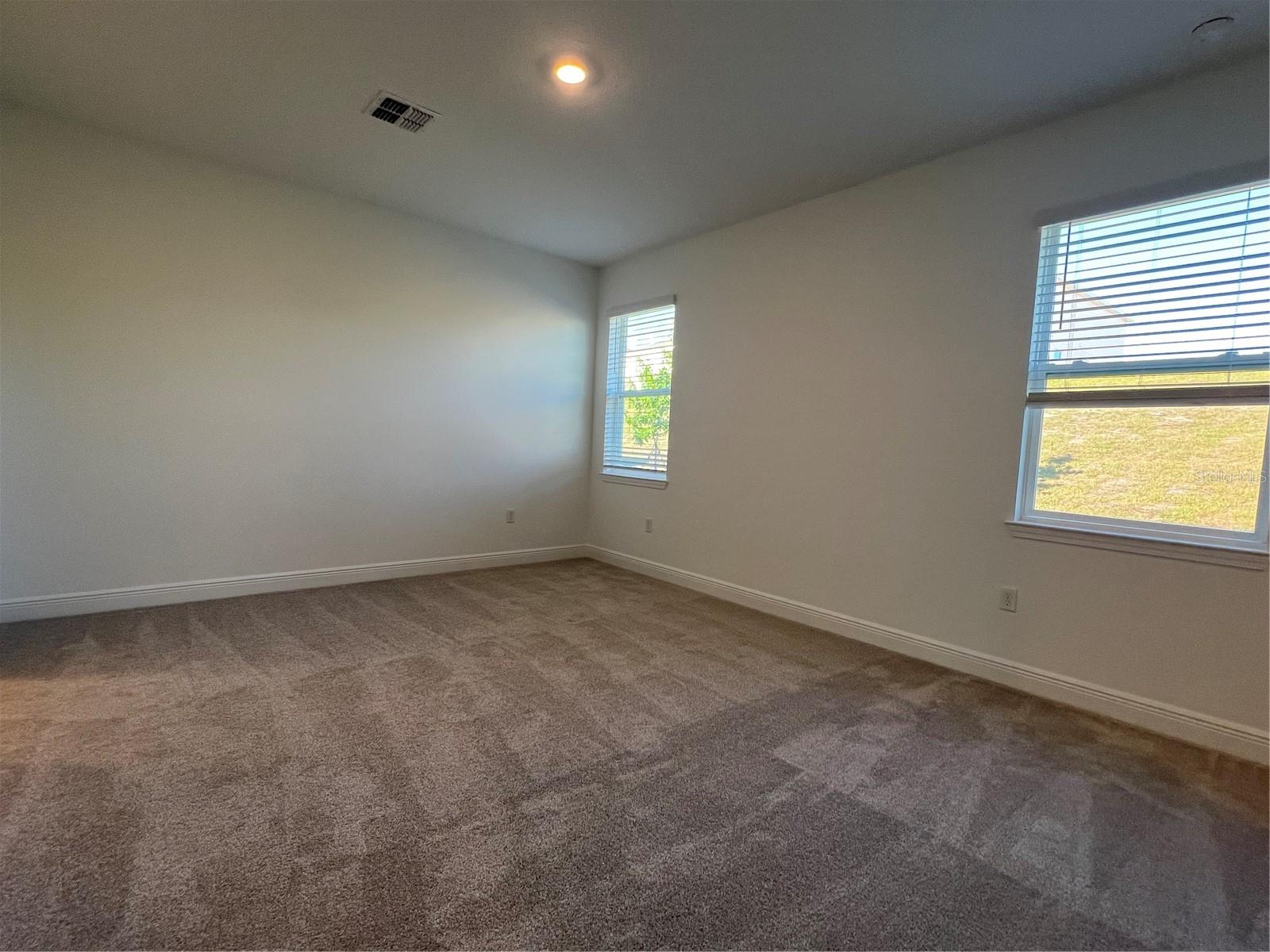 HILLS OF MINNEOLA - Residential