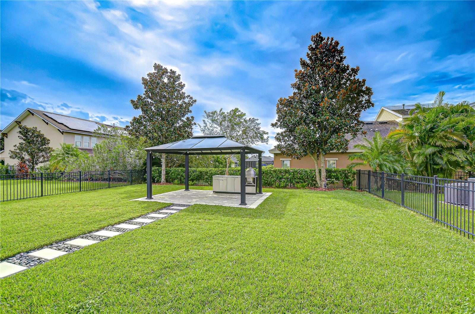 FISHHAWK RANCH WEST PH 1B/1C - Residential