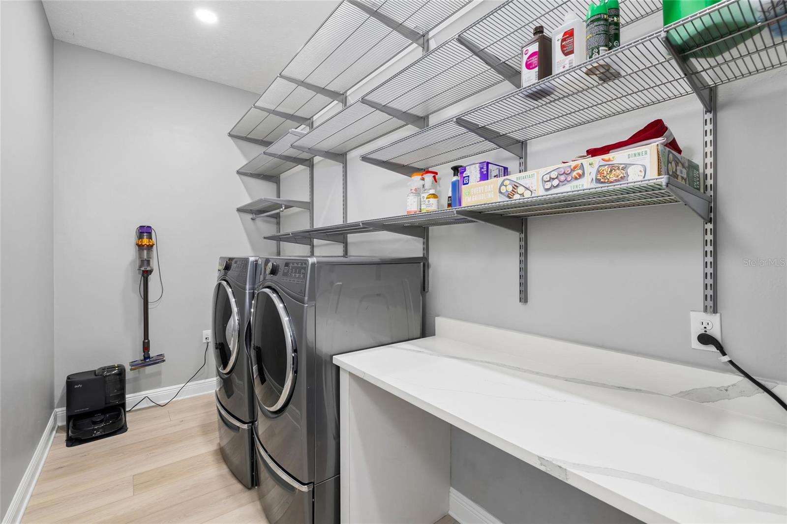 BAYPORT VILLAGE - Residential