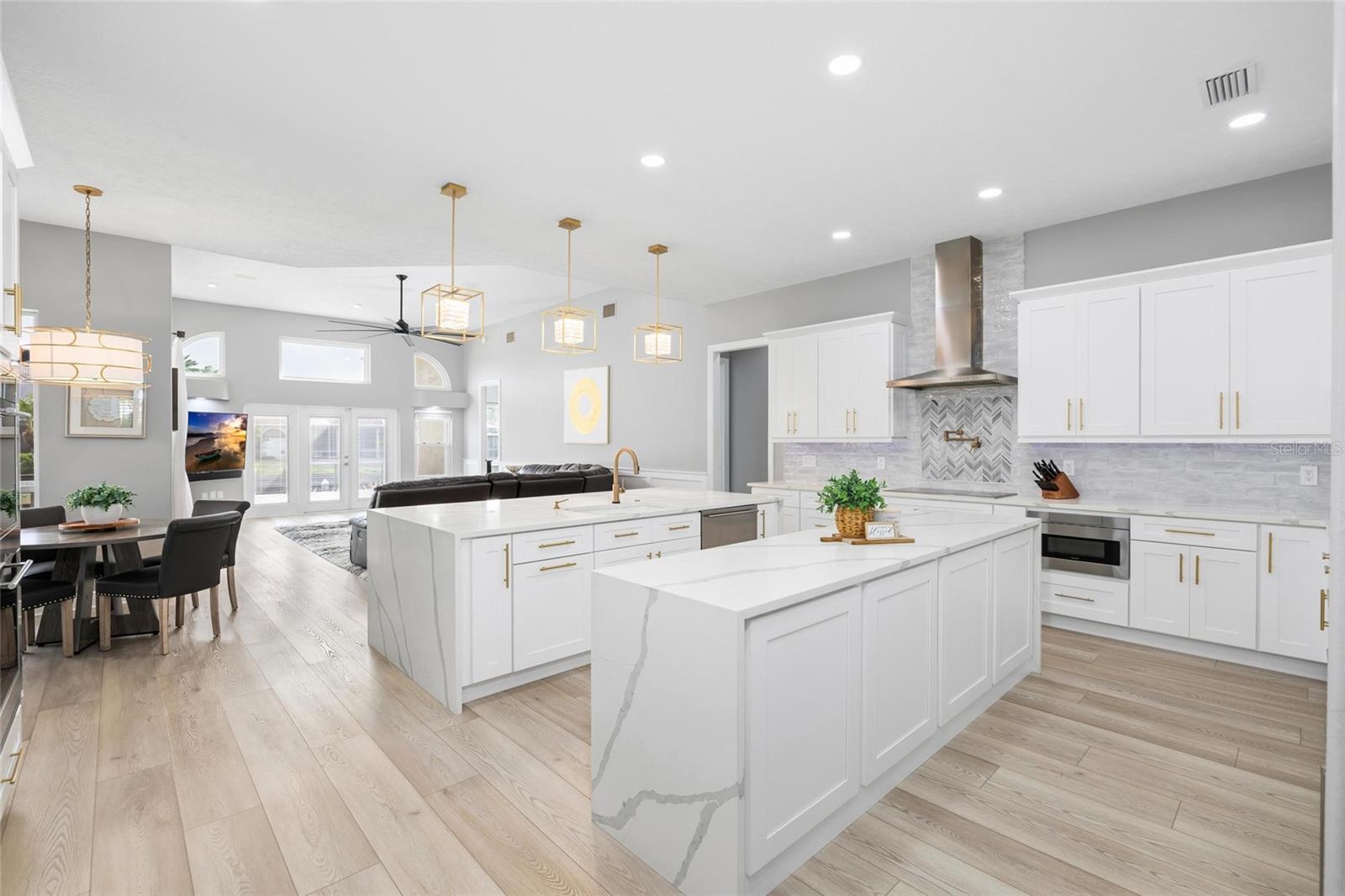 BAYPORT VILLAGE - Residential