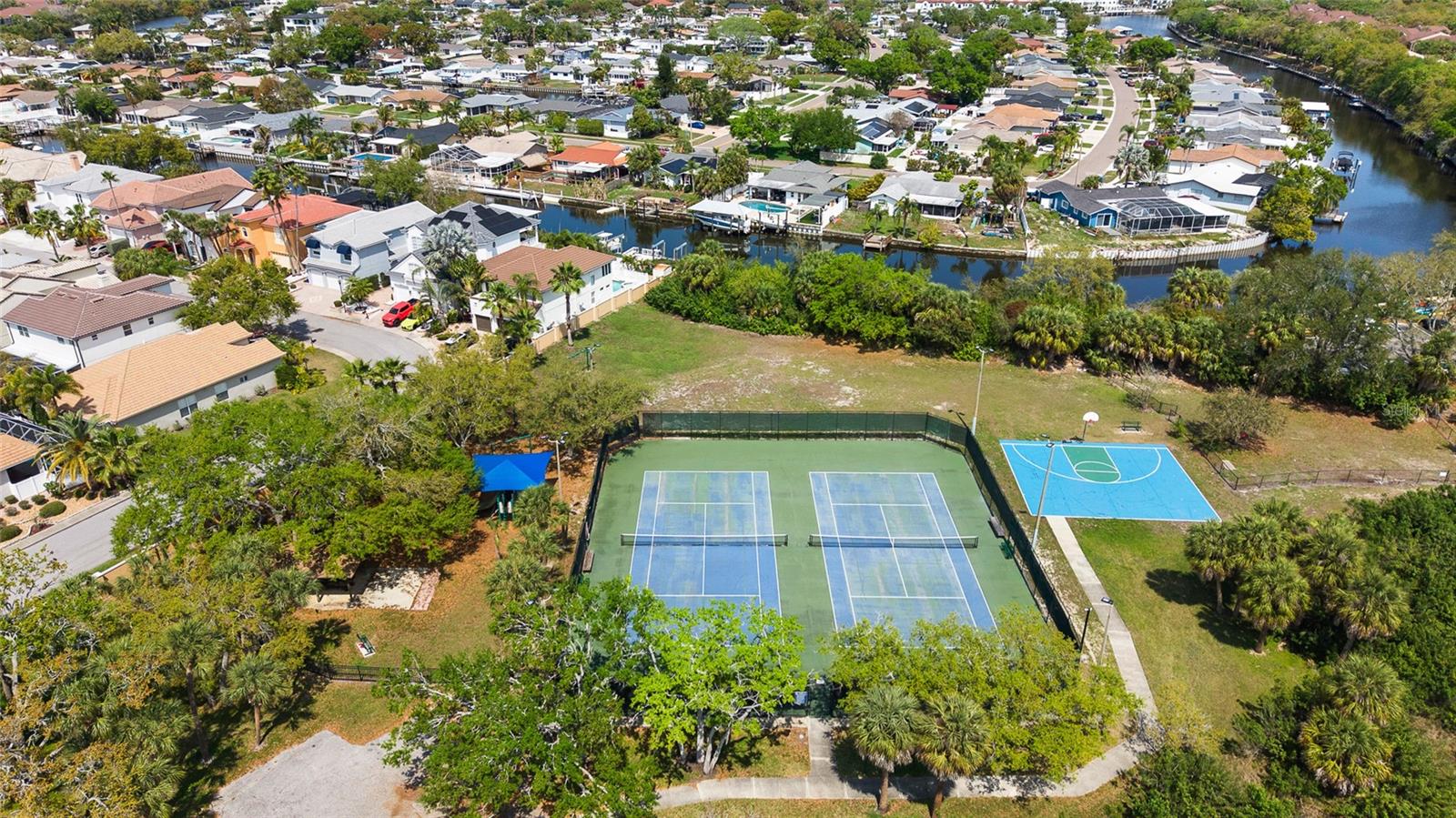 BAYPORT VILLAGE - Residential